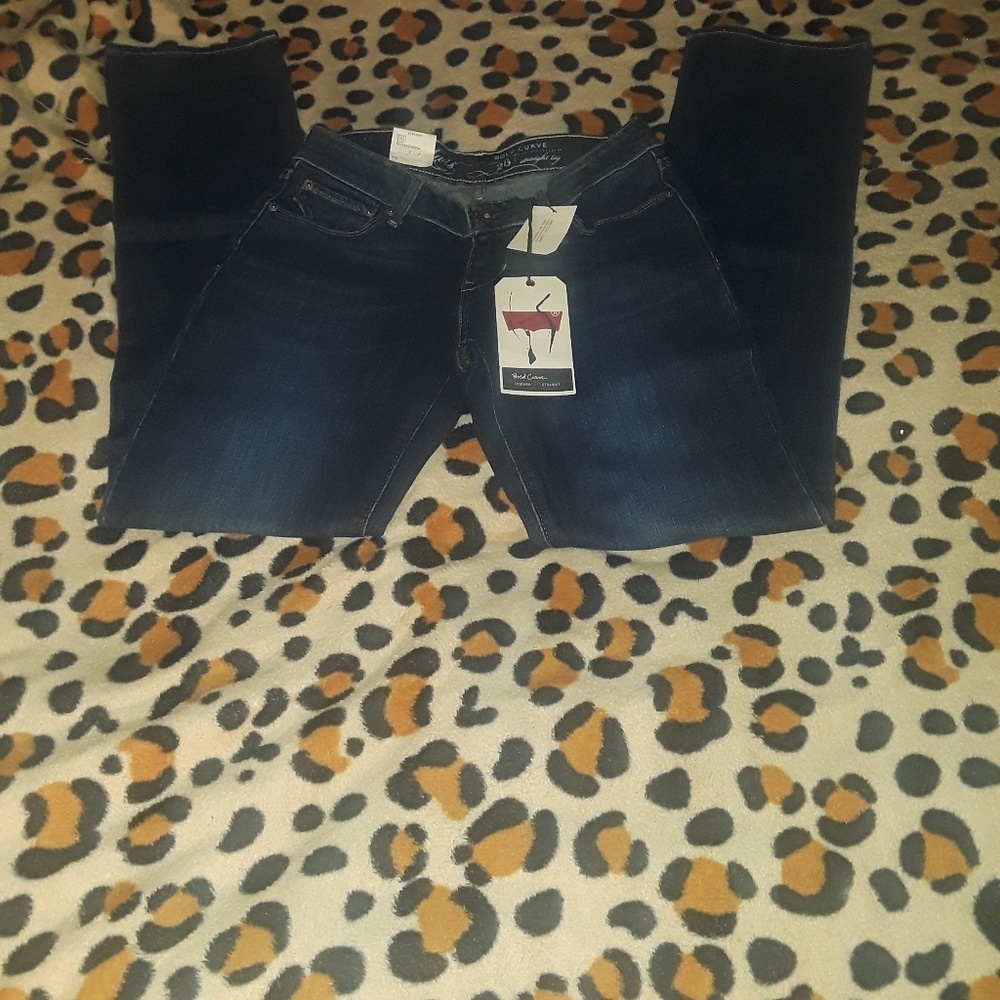 Women's Levis Jeans